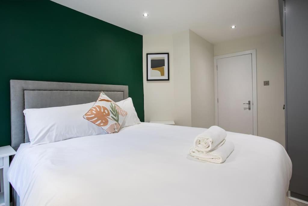 Luxury, Sleeps 6, City Centre 벨파스트 외부 사진