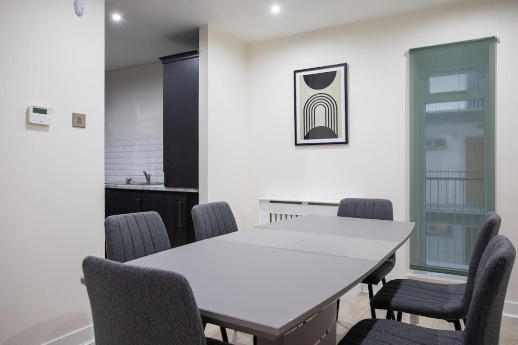Luxury, Sleeps 6, City Centre 벨파스트 외부 사진